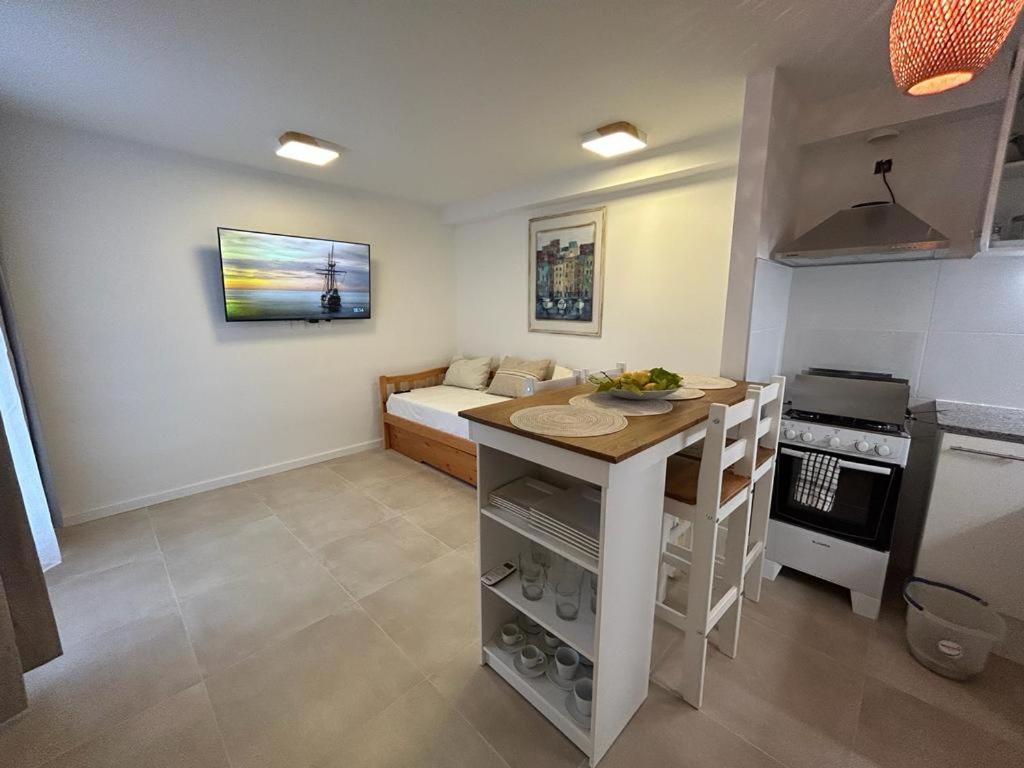 Apartamento Centrico Con Garage Mercedes Ngoại thất bức ảnh